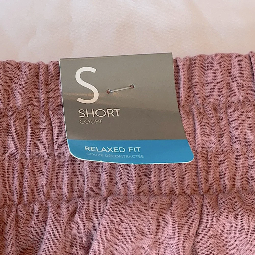 NWT Columbia Textured Mauve Shorts With 5 “ Inseam 3 Pockets Size Small - Picture 10 of 10